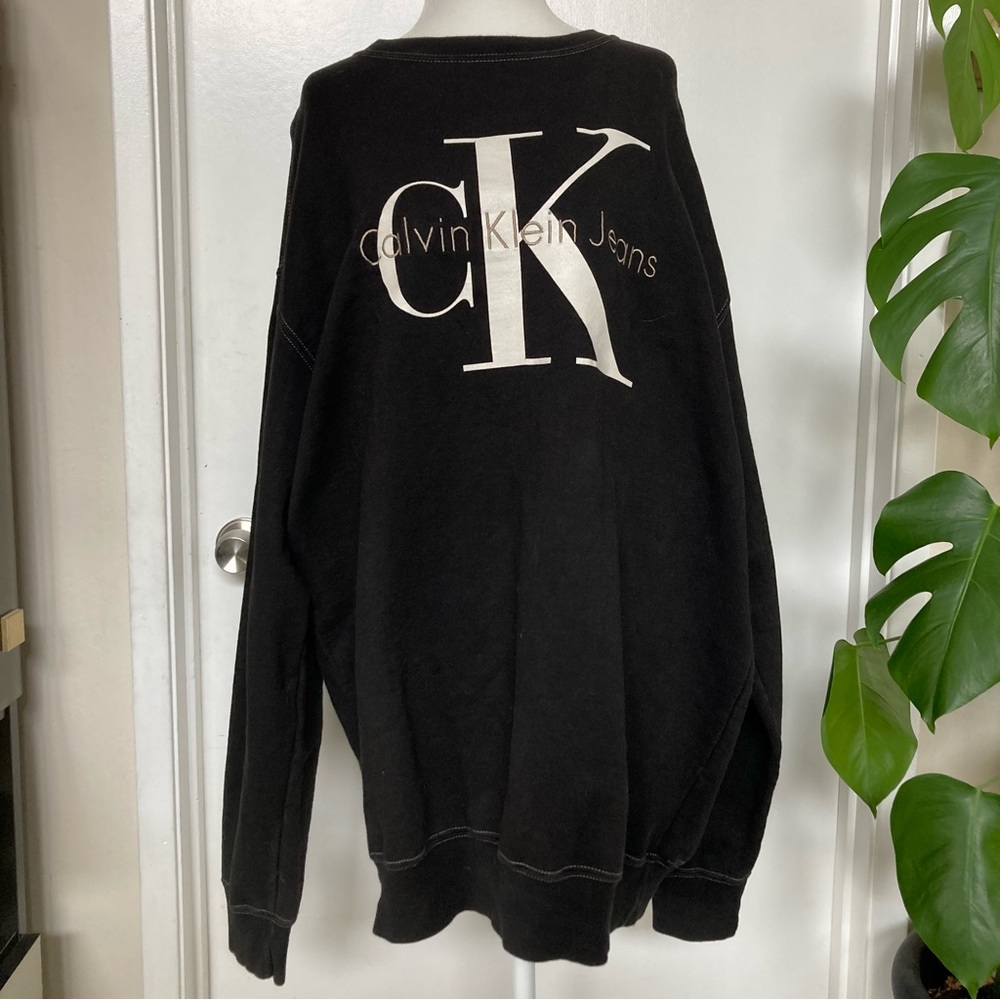 110- Calvin Klein Jeans Vintage Embroidered Crew Neck Contrast Stitch Sweater